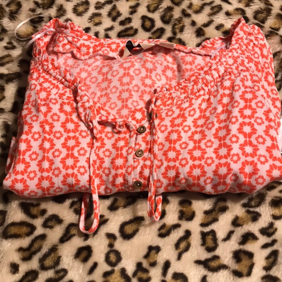 3/4 length sleeve button up shirt. - Picture 6 of 6